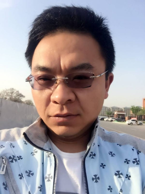 执着的等待的第一张照片--明溪相亲网
