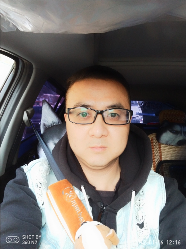 香烟最懂男人心的第一张照片--明溪相亲网