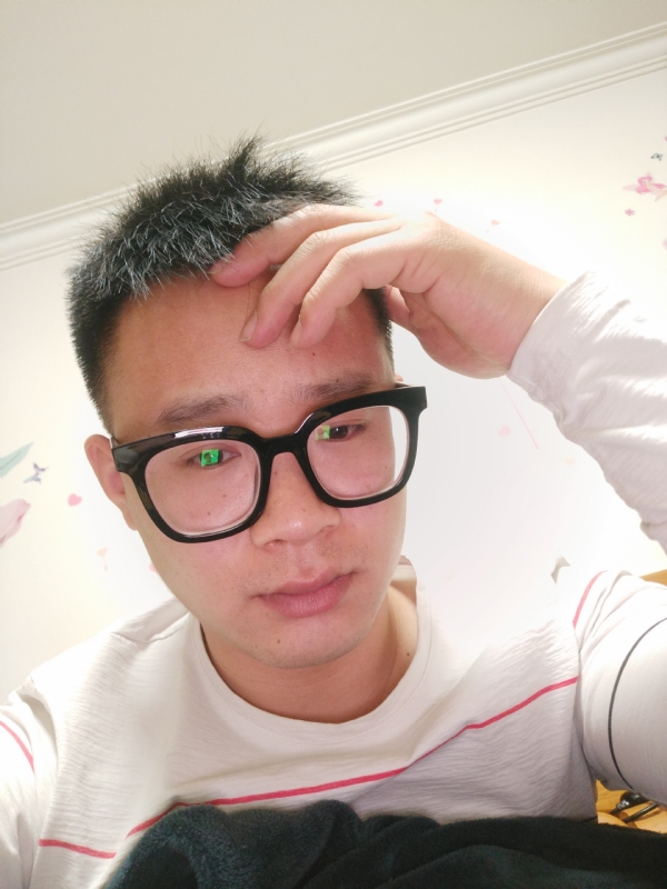 华灯初上的夜晚的第一张照片--明溪相亲网
