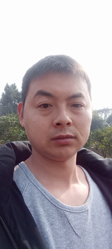 亲亲抱抱我爱你的第一张照片--明溪相亲网