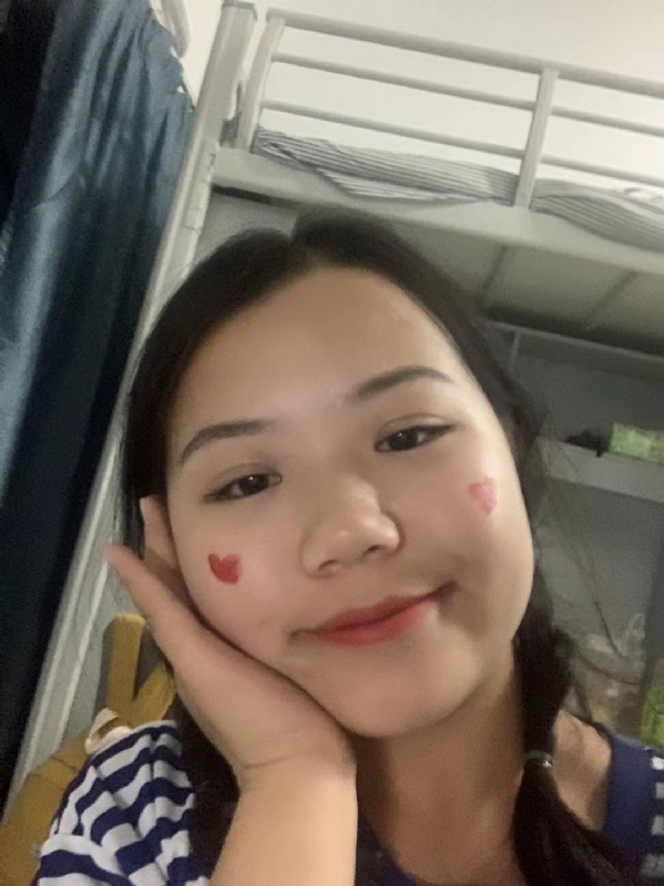 轻轻的一片云的第一张照片--明溪相亲网