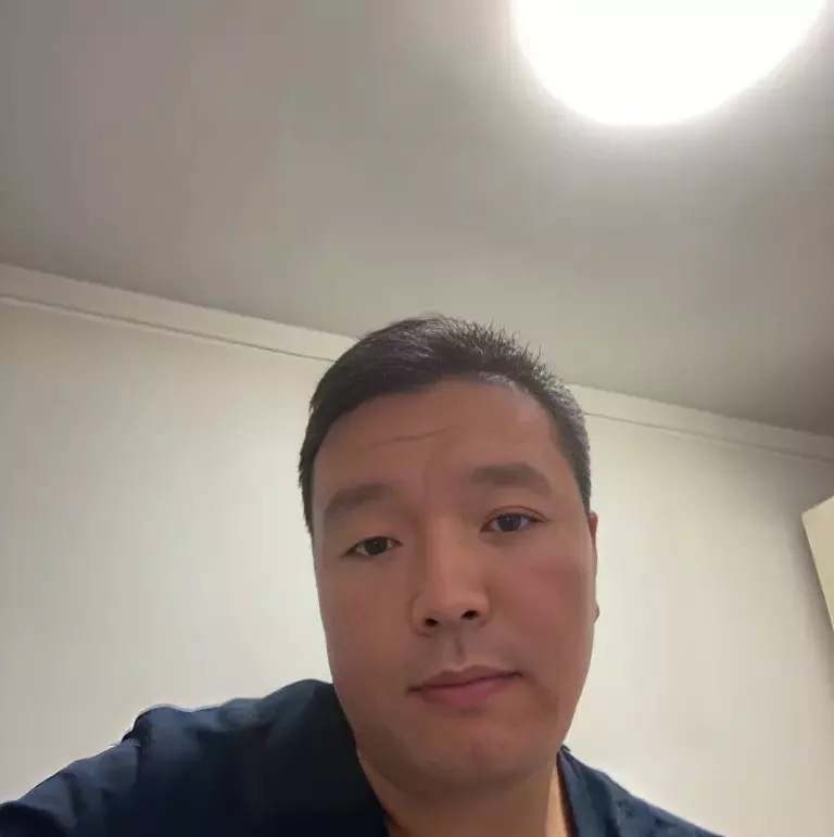 穿唐装的松鼠的第一张照片--明溪相亲网