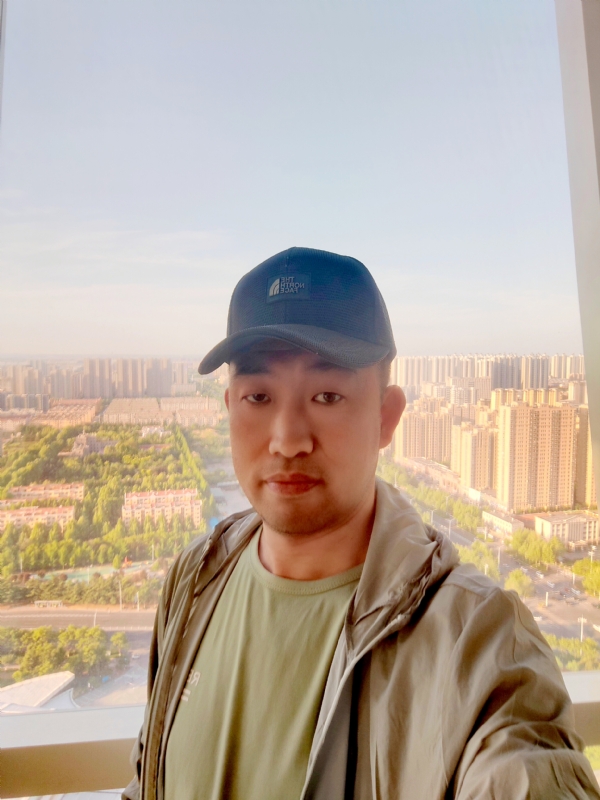 勇攀高峰的第一张照片--明溪相亲网