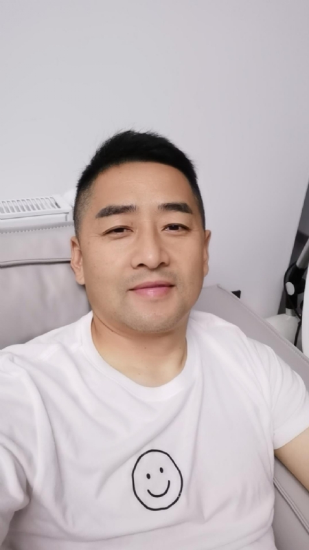 向阳而生的第一张照片--明溪相亲网