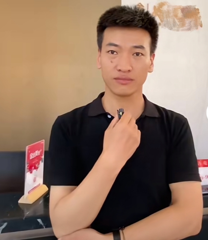 一杯梁白开的第一张照片--明溪相亲网