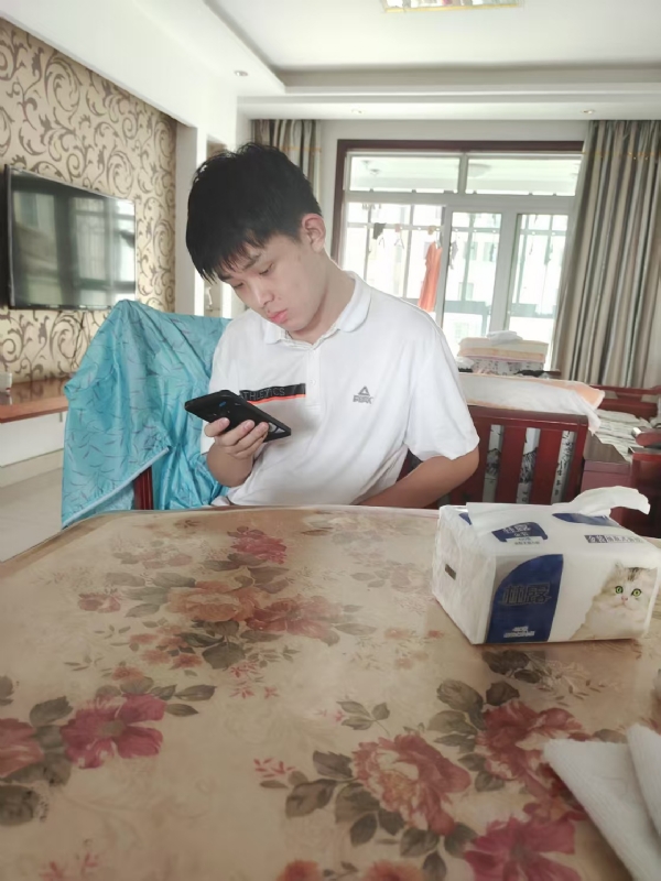 铁在烧的第一张照片--明溪相亲网