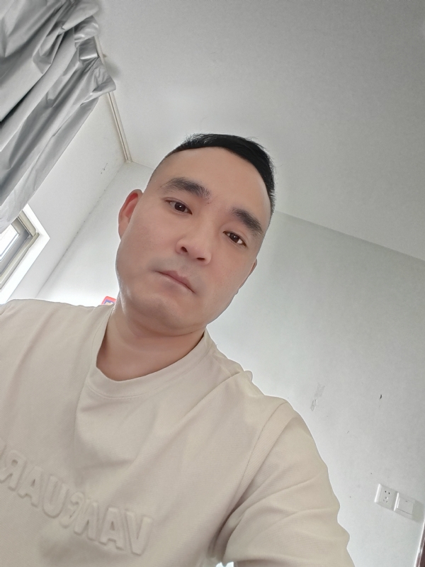 小锋的第一张照片--明溪相亲网